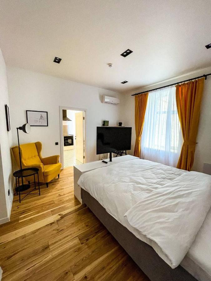 Poetry Apartments In The City Center Harkiv Dış mekan fotoğraf
